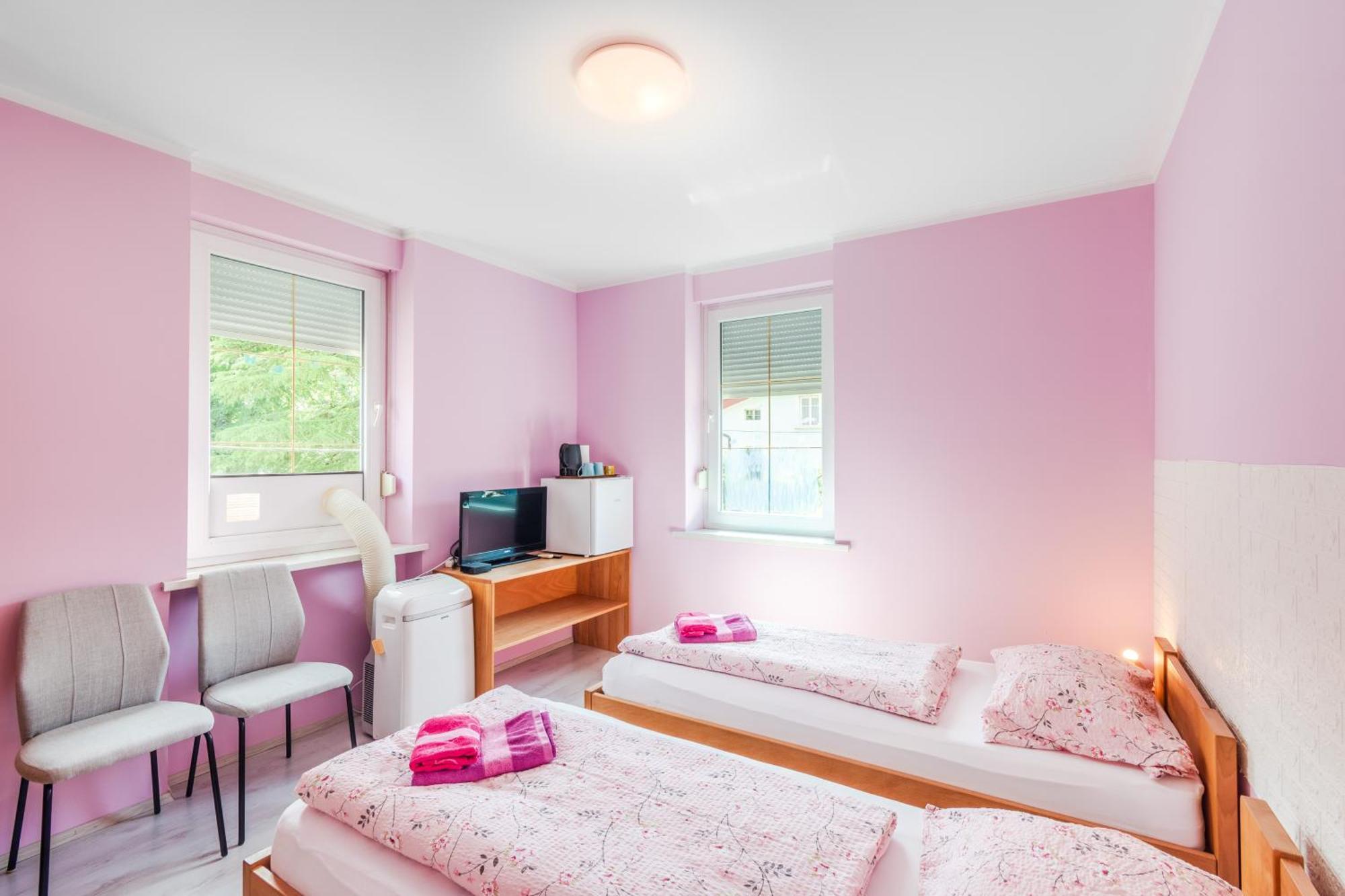 Apartments Orhideja โทลมิน ภายนอก รูปภาพ