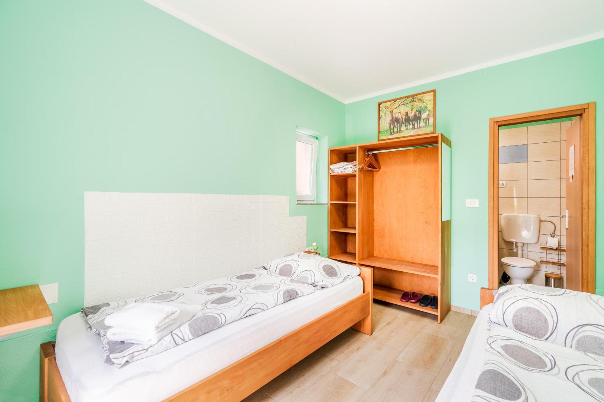 Apartments Orhideja โทลมิน ภายนอก รูปภาพ