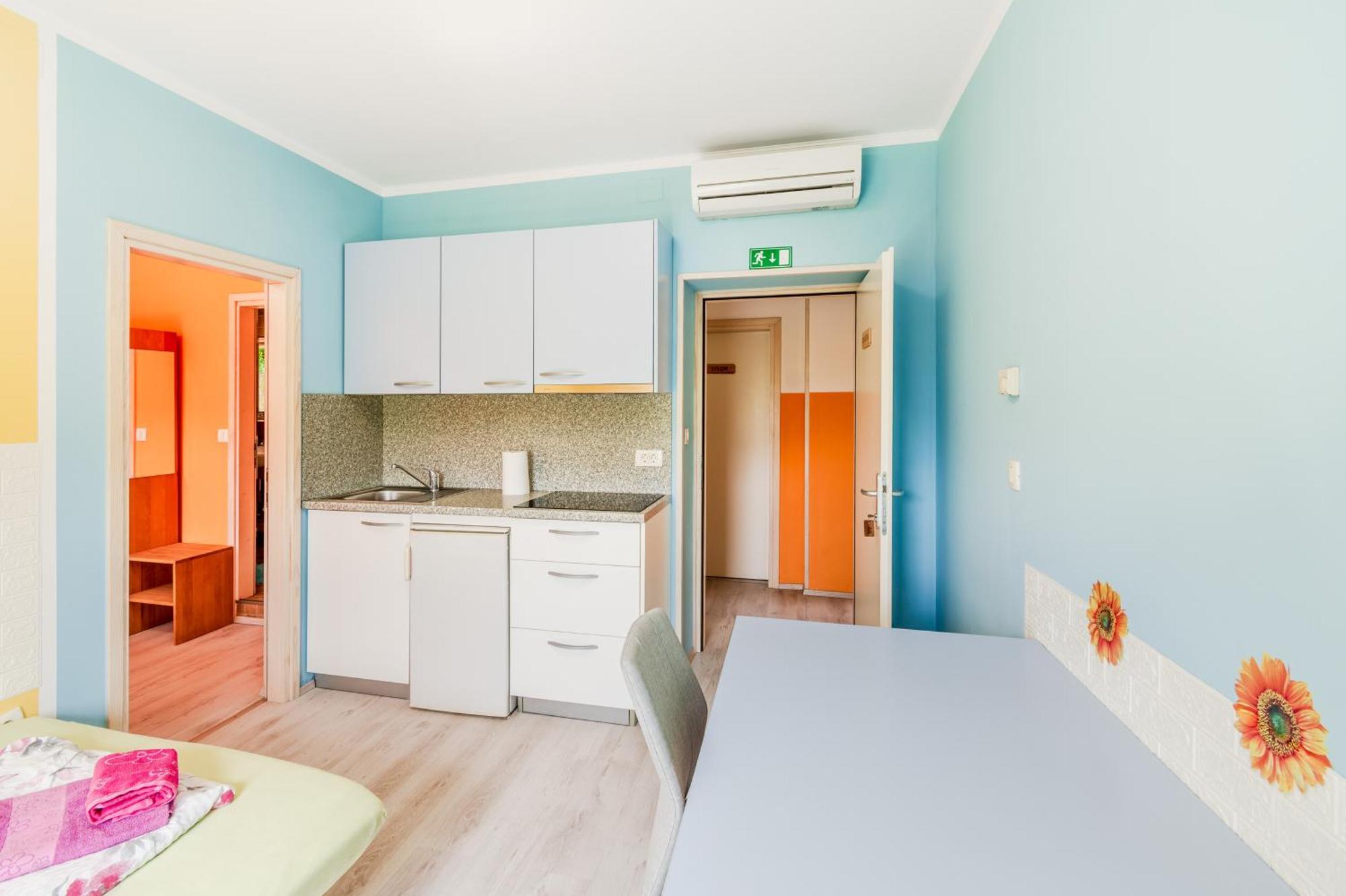 Apartments Orhideja โทลมิน ภายนอก รูปภาพ