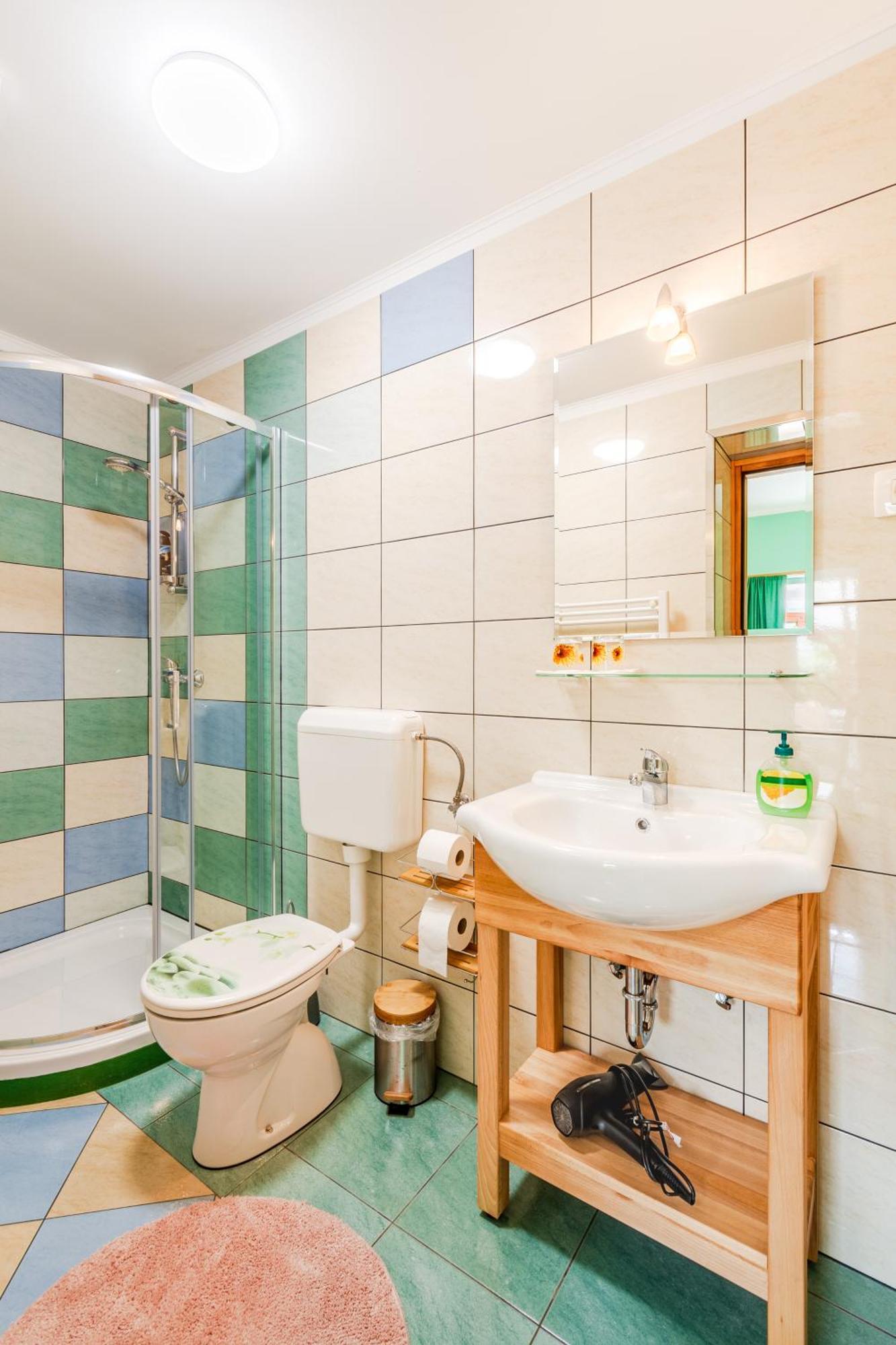 Apartments Orhideja โทลมิน ภายนอก รูปภาพ