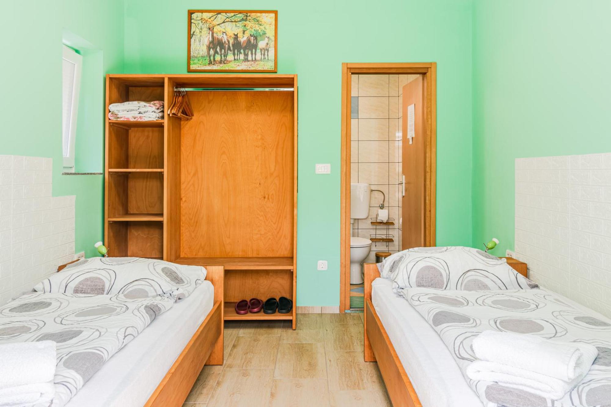 Apartments Orhideja โทลมิน ภายนอก รูปภาพ