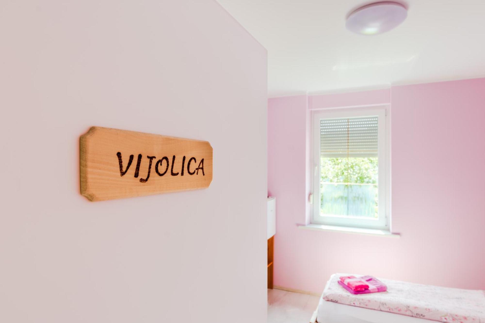 Apartments Orhideja โทลมิน ภายนอก รูปภาพ