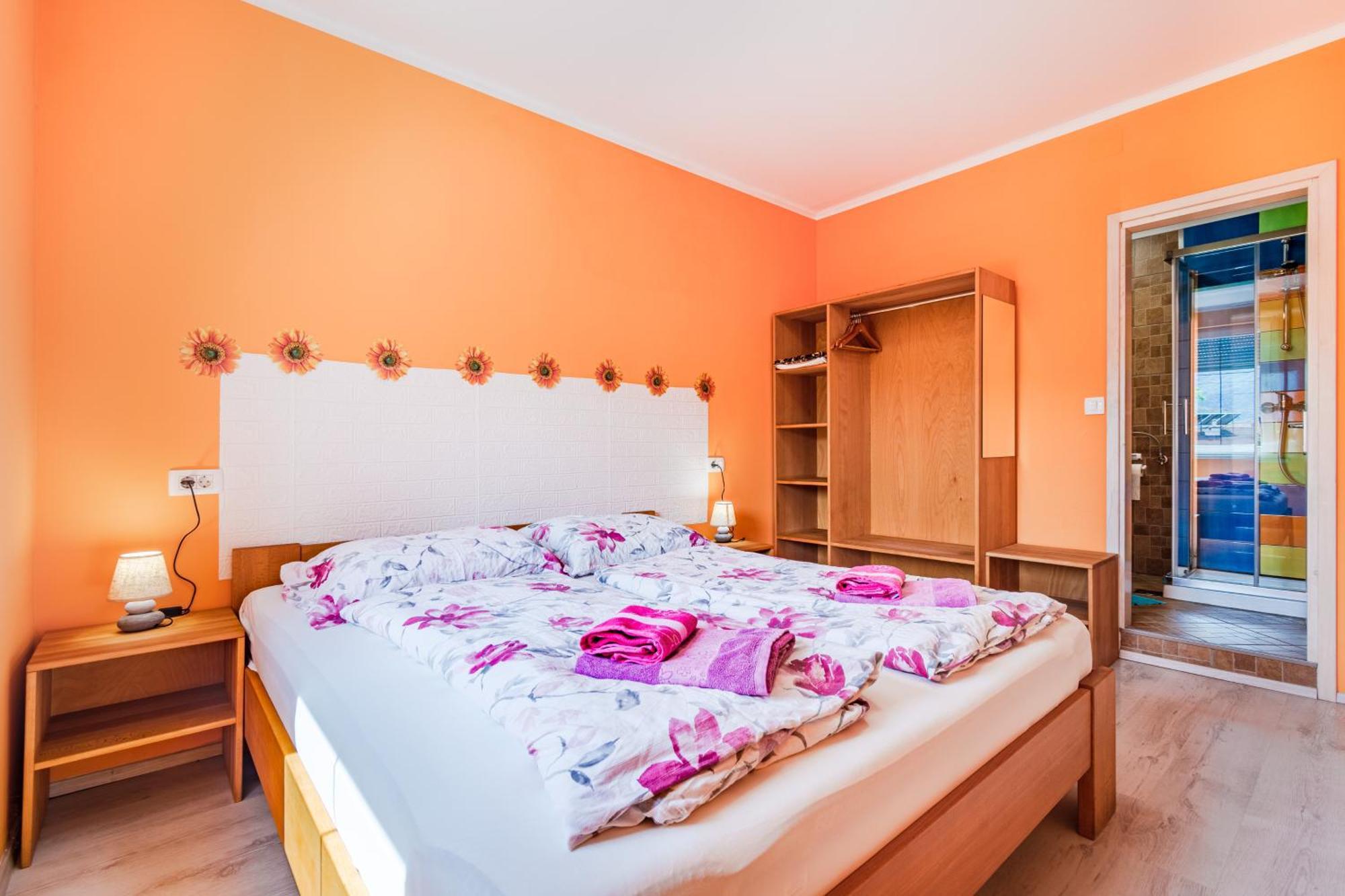 Apartments Orhideja โทลมิน ภายนอก รูปภาพ